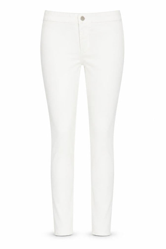 Front view of Denim & Co. women’s white cotton skinny jeans, size UK 8, 28-inch leg regular zip