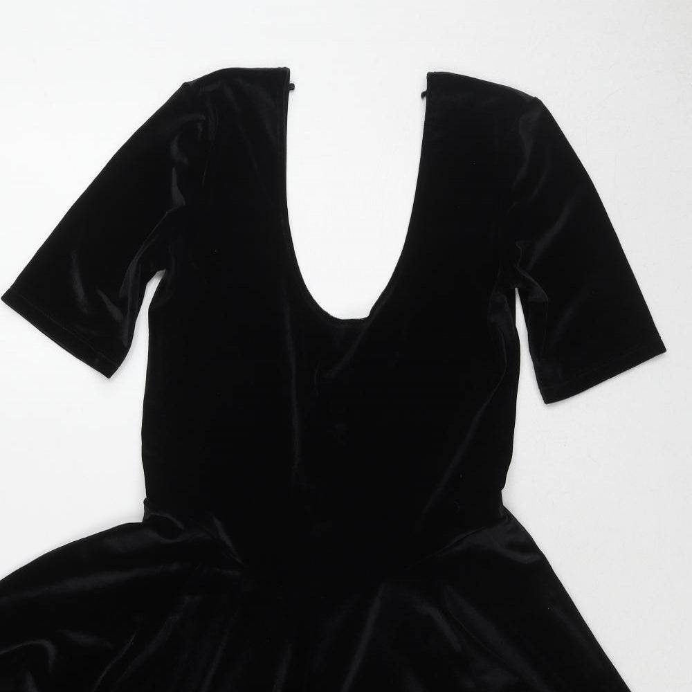 Kimchi Blue Womens Black Polyester A-Line Size M Scoop Neck Pullover