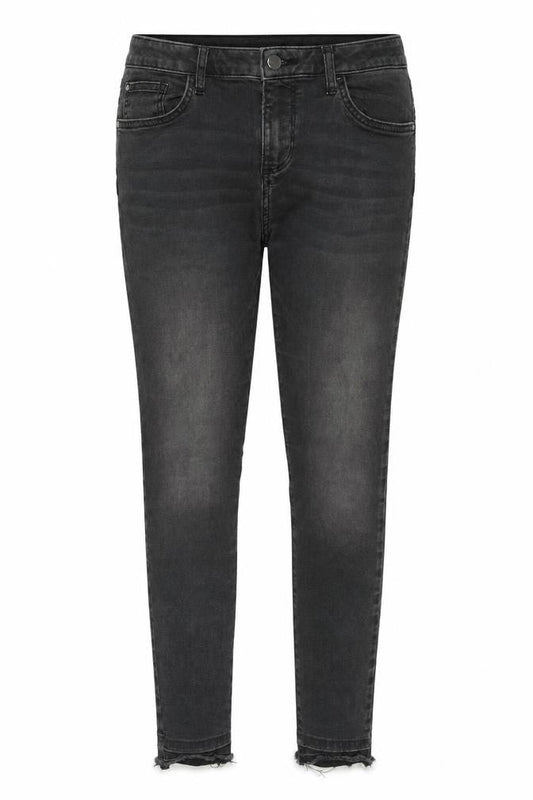 Front view of Denim & Co. women’s black cotton skinny jeans, size UK 14, 25-inch leg regular zip