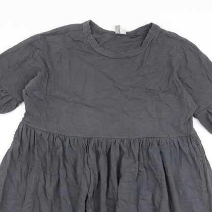 Close-up detail of ASOS women’s grey 100% cotton a-line, size UK 10, round neck pullover