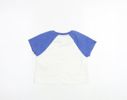 Back view of Marks & Spencer girls’ white 100% cotton basic t-shirt, size 6-7, years round neck pullover
