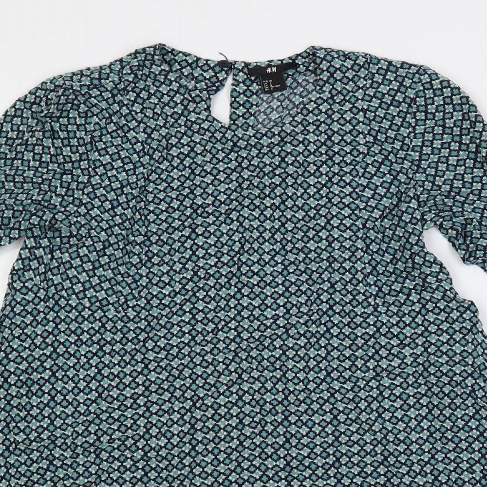 H&M Womens Green Geometric Viscose Trapeze & Swing Size 10 Round Neck Button