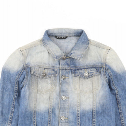 Close-up detail of Sisley girls’ blue jacket, size 10-11, years button - pockets