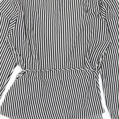 Preloved H&M Womens Black Striped Polyester Basic Blouse Size 14 V-Neck - Label