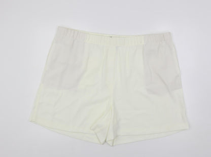 Marks & Spencer Womens Ivory Polyester Basic Shorts Size 24 L5 in Regular - Elastic Waist