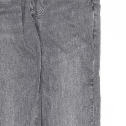 Close-up detail of Denim & Co. men’s grey cotton straight jeans, size 30, in, 29-inch leg regular button