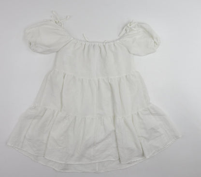 Back view of In the Style women’s white polyester mini, size UK 10, off the shoulder pullover