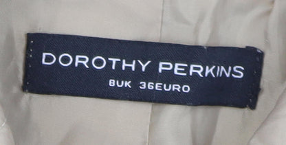 Close-up detail of Dorothy Perkins Women Beige Quilted Jacket, size 8
