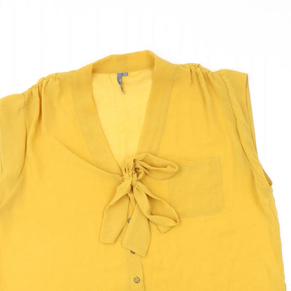 Close-up detail of E-vie women’s yellow polyester basic blouse, size UK 14, v-neck
