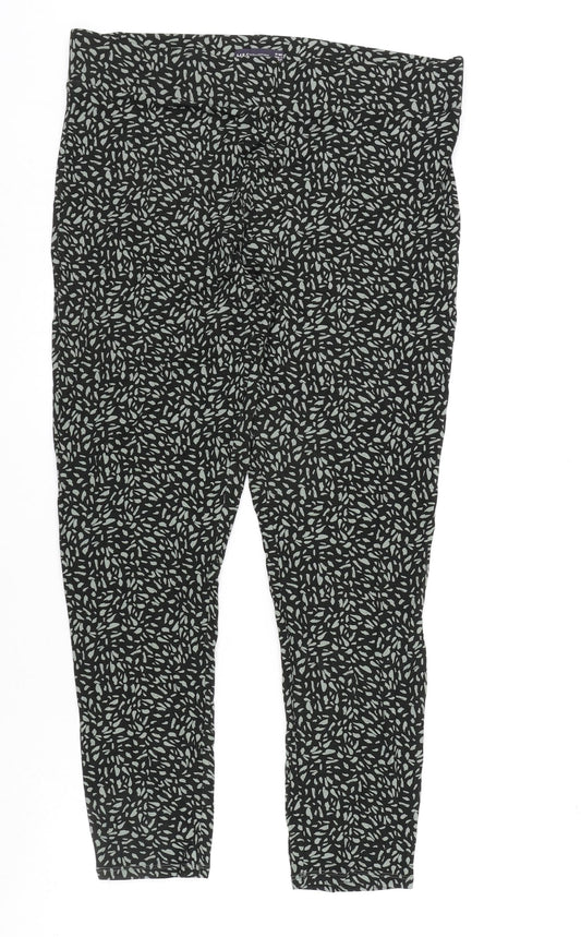 Marks and Spencer Womens Black Geometric Viscose Carrot Trousers Size 18 L27 in Regular