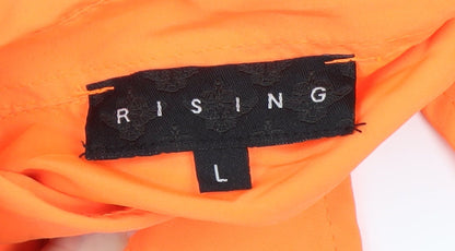 Close-up detail of Rising Orange Cropped Button-Up Shirt, size L