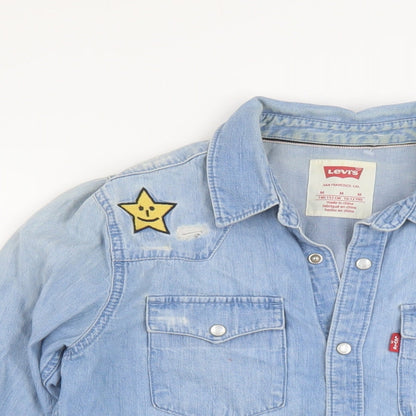 Close-up detail of Levi's girls’ blue cotton basic button-up, size 10-11, years collared snap
