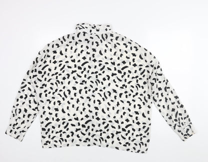 Back view of ASOS women’s white geometric polyester basic button-up, size UK 14, collared