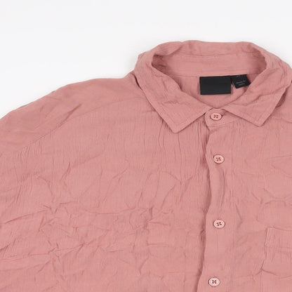 Close-up detail of ASOS women’s pink viscose basic button-up, size XS, collared