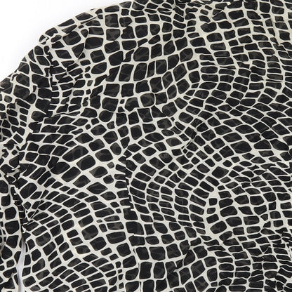 Marks & Spencer Womens Black Geometric Viscose Basic Button-Up Size 12 Collared