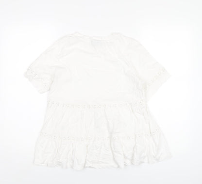 Back view of ASOS women’s white cotton basic t-shirt, size UK 8, round neck