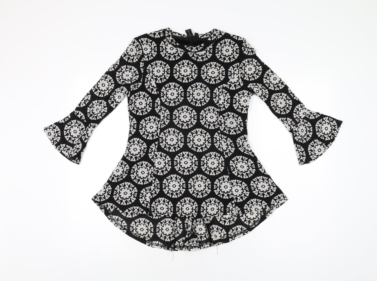 Izabel London Womens Black Floral Nylon Basic T-Shirt Size 10 Round Neck