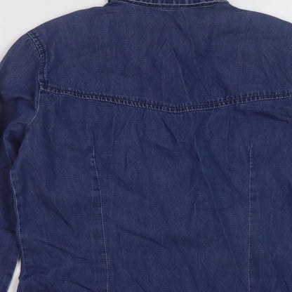 Brand and care label for Denim & Co. women’s blue cotton basic button-up, size UK 8, collared