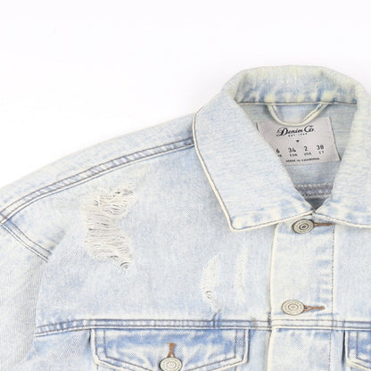Close-up detail of Denim & Co. women’s blue jacket, size UK 6, button