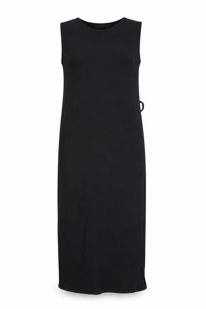 Front view of Missguided women’s black polyester shift, size UK 10, round neck pullover