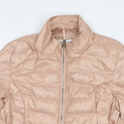 Close-up detail of Easy Wear women’s beige puffer jacket jacket, size S, zip