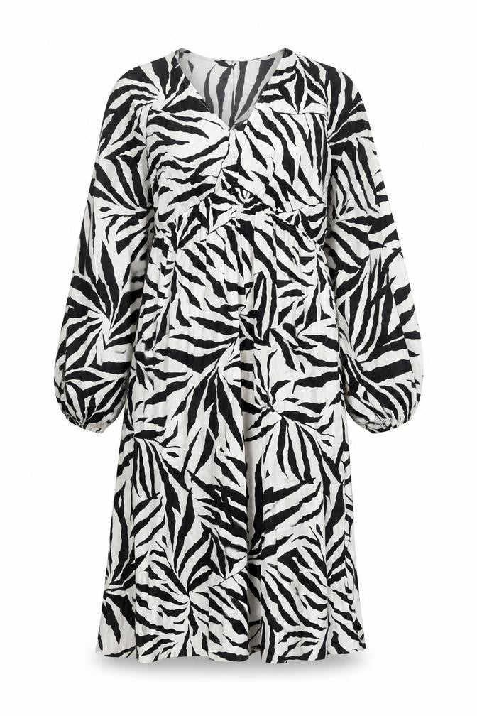 Marks & Spencer Womens White Animal Print Polyester A-Line Size 12 V-Neck Pullover