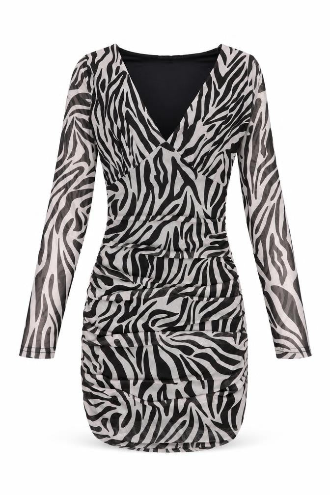 Select Womens White Geometric Polyester Bodycon Size 8 V-Neck Pullover