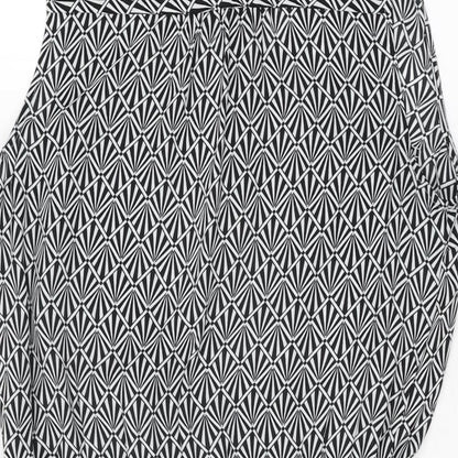 Oasis Womens Black Geometric Polyester Mini Size 10 V-Neck Pullover