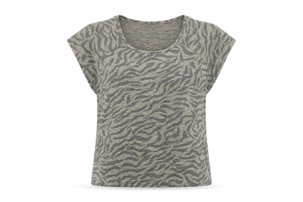 Klass Womens Beige Animal Print Polyester Basic T-Shirt Size M Round Neck