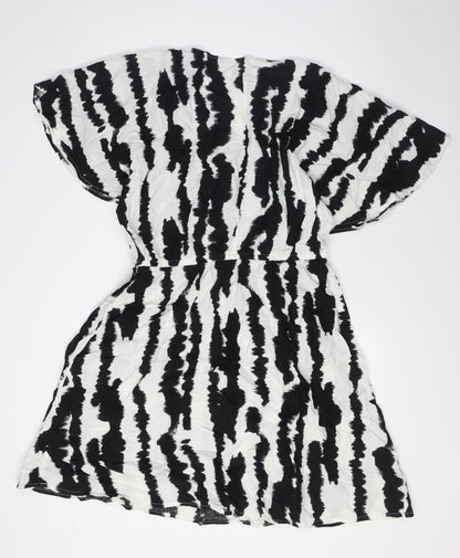 Marks & Spencer Womens Black Linen A-Line Size 12 V-Neck