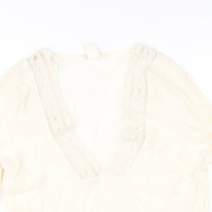 H&M Womens Ivory Viscose Basic T-Shirt Size 8 V-Neck