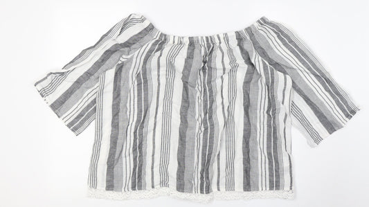 Marks and Spencer Womens White Striped Flax Basic Button-Up Size 16 Off the Shoulder