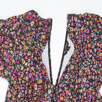 Close-up detail of Miss Selfridge women’s multicoloured fair isle polyester a-line, size UK 14, v-neck pullover
