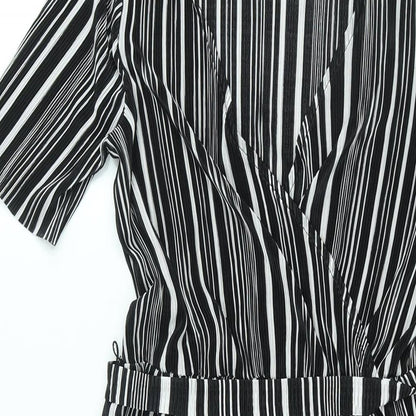 Close-up detail of ASOS women’s black striped polyester shift, size UK 8, v-neck pullover - belted plisse