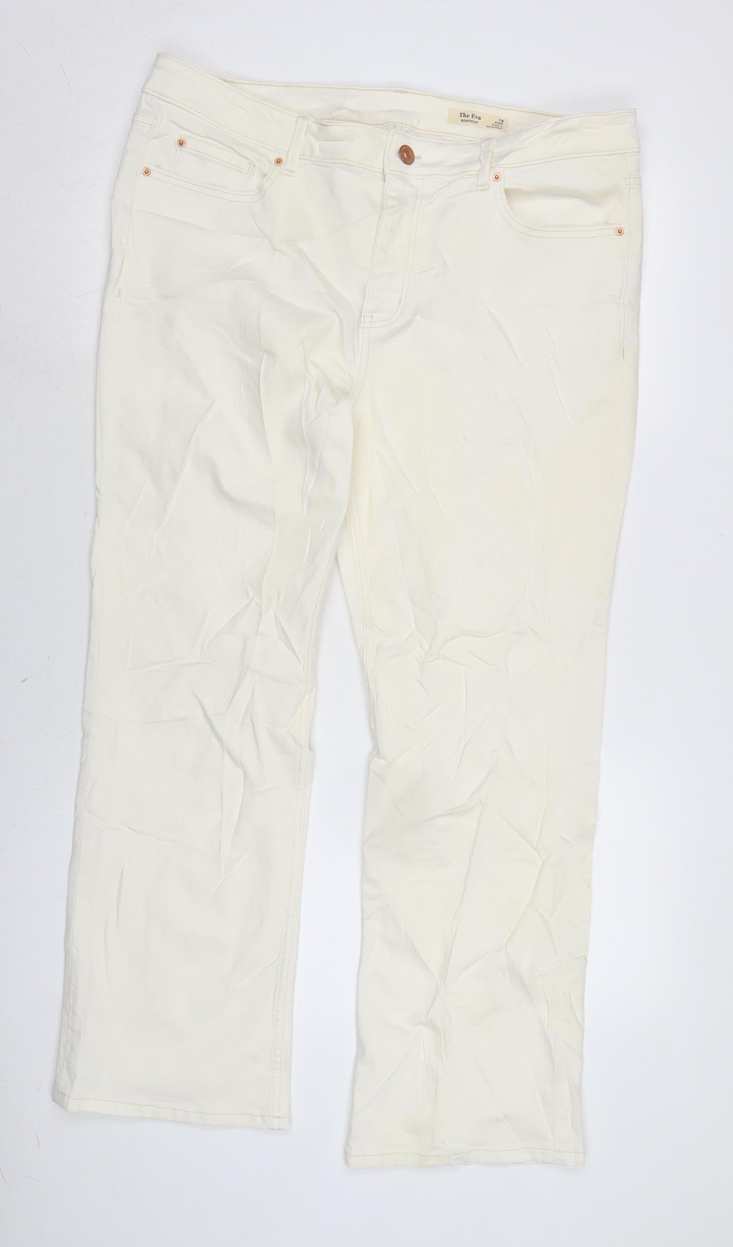 Marks and Spencer Womens Ivory Cotton Blend Flared Jeans Size 18 L28 in Regular Zip