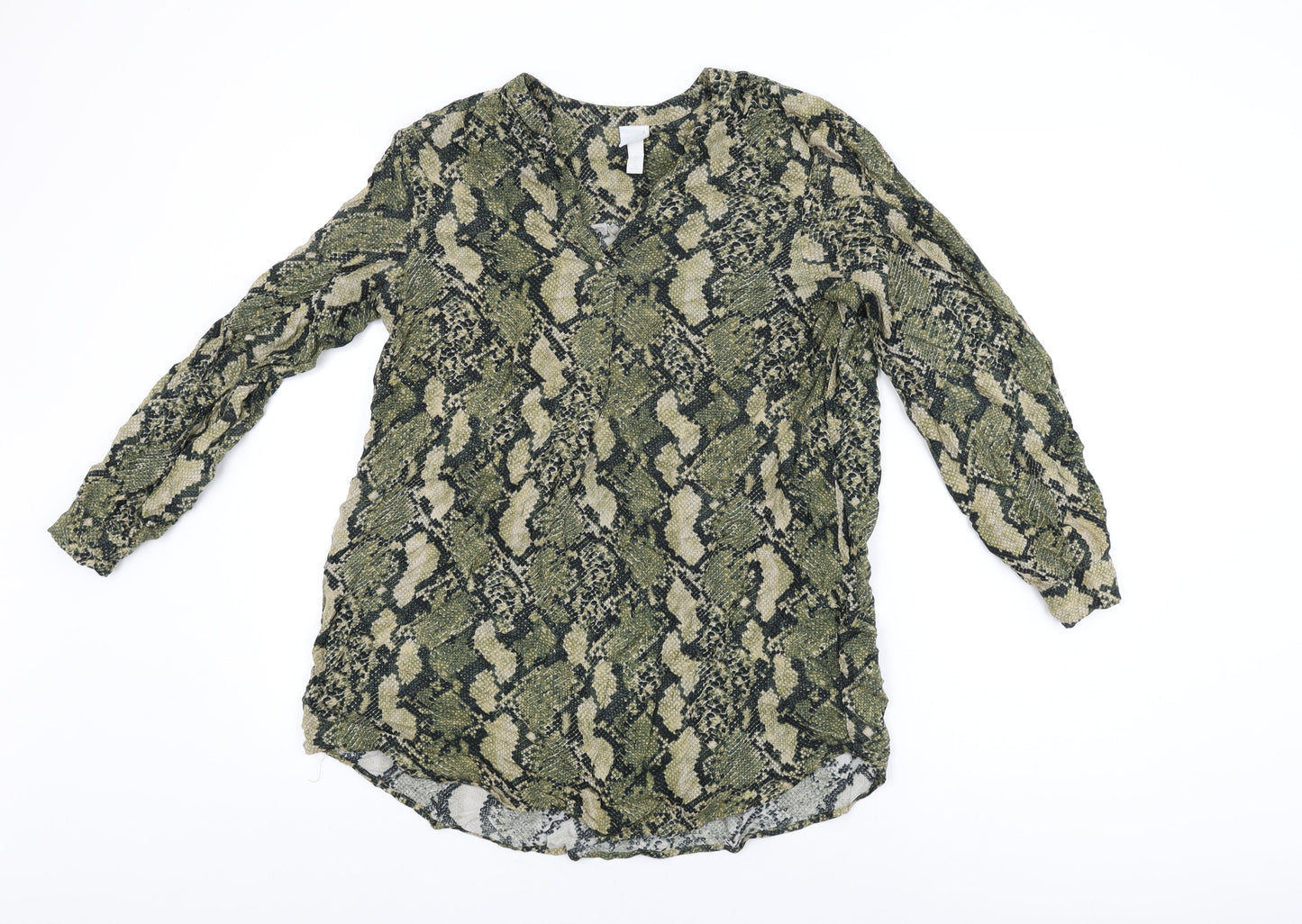 H&M Womens Green Animal Print Viscose Basic T-Shirt Size 6 V-Neck