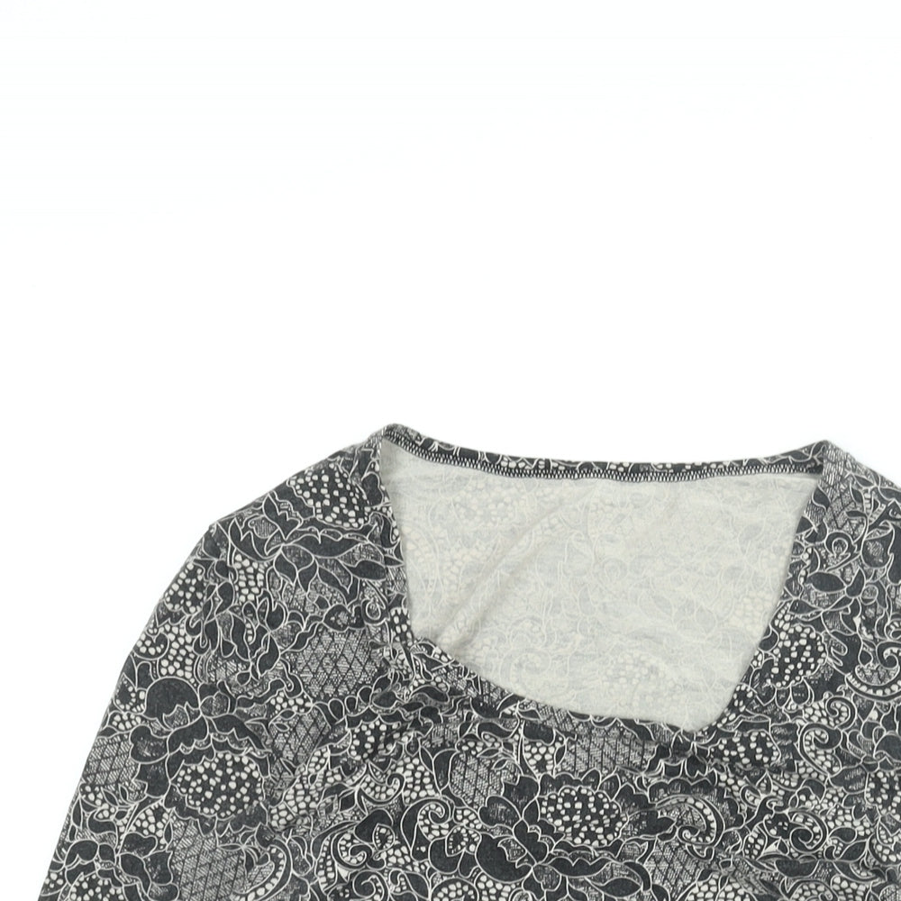 Marks and Spencer Womens Black Geometric Acrylic Basic T-Shirt Size 12 Round Neck
