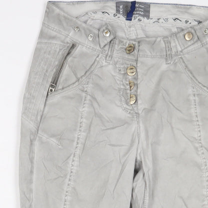 Close-up detail of Cecil women’s grey cotton capri trousers, size UK 25, in, 22-inch leg regular button