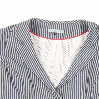 Close-up detail of Red Herring women’s blue striped jacket blazer, size UK 14, button