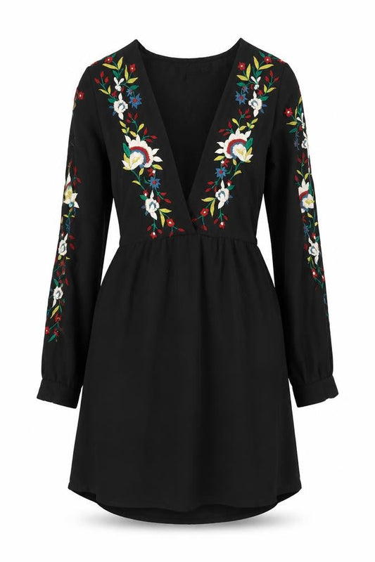 Boohoo Womens Black Polyester A-Line Size 8 V-Neck Pullover - Floral Embroidery