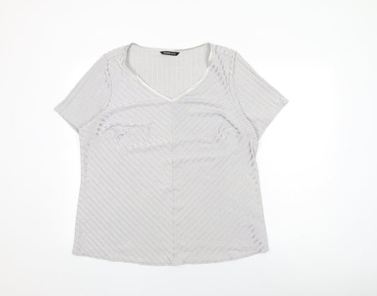 essence Womens Grey Striped Polyester Basic T-Shirt Size 20 V-Neck