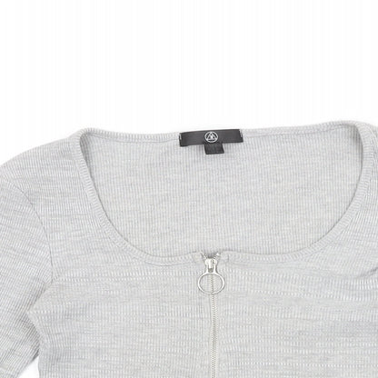 Close-up detail of Missguided women’s grey polyester cropped t-shirt, size UK 8, square neck