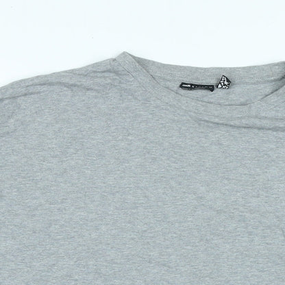 Close-up detail of ASOS women’s grey cotton basic t-shirt, size XL, crew neck