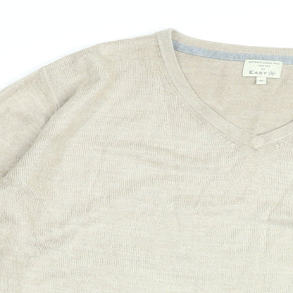 Close-up detail of Easy men’s beige v-neck acrylic jumper, size M, long sleeve