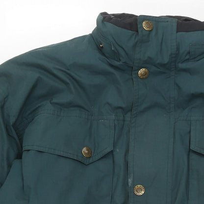 Close-up detail of C&A men’s green jacket, size M, zip
