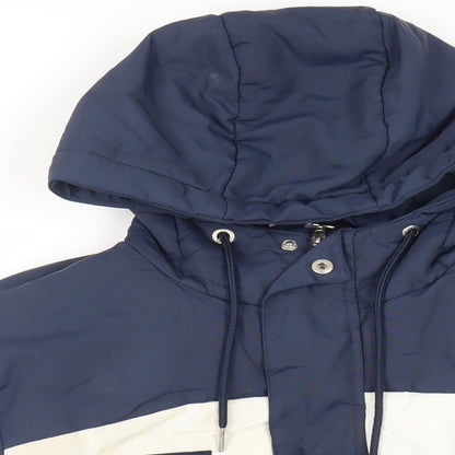Close-up detail of Ellesse men’s blue puffer jacket jacket, size S, zip - logo hooded