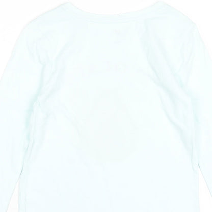Brand and care label for Gap girls’ blue cotton basic t-shirt, size 8-9, years round neck pullover - avocato