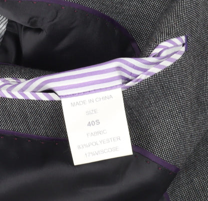 Close-up detail of Fellini Grey Blazer, size M, Formal