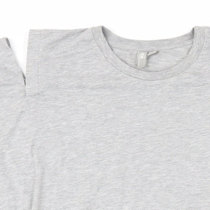 Close-up detail of ASOS women’s green cotton basic t-shirt, size UK 8, round neck - cold shoulder