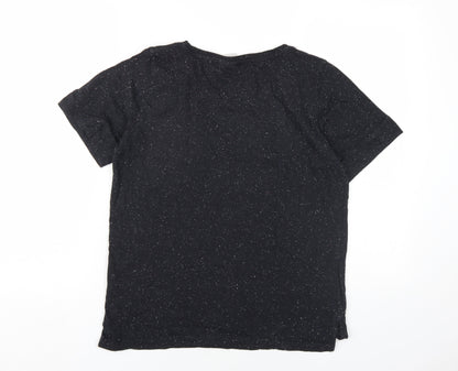 Back view of ICHI women’s black cotton basic t-shirt, size M, round neck